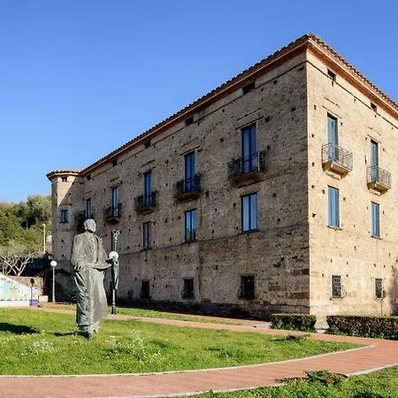 Casa Antonella Apartment *